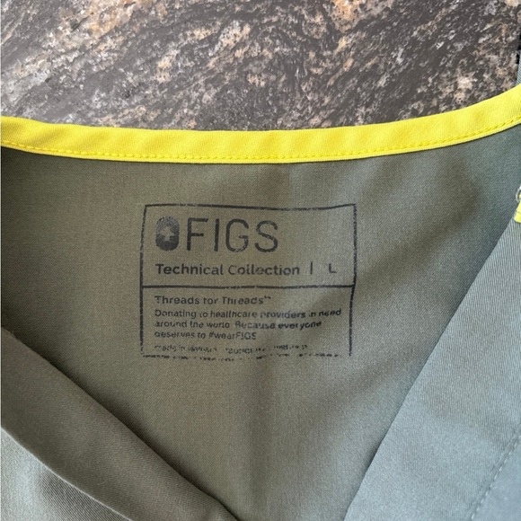 Pair of Men’s FIGS scrubs Olive Green large - Picture 4 of 6